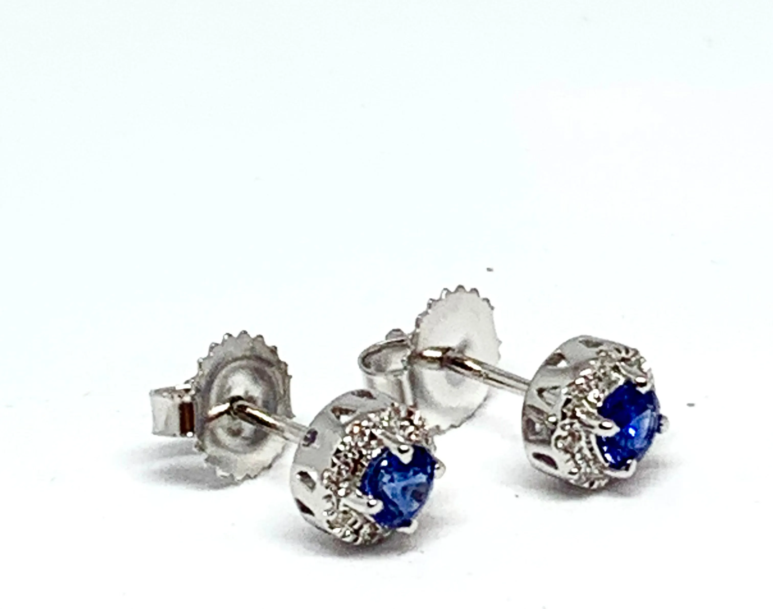 14kt White Gold Natural Sapphire Earrings