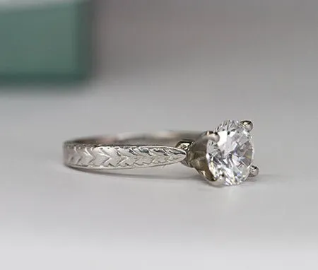 Azalea - Round Diamond Engagement Ring