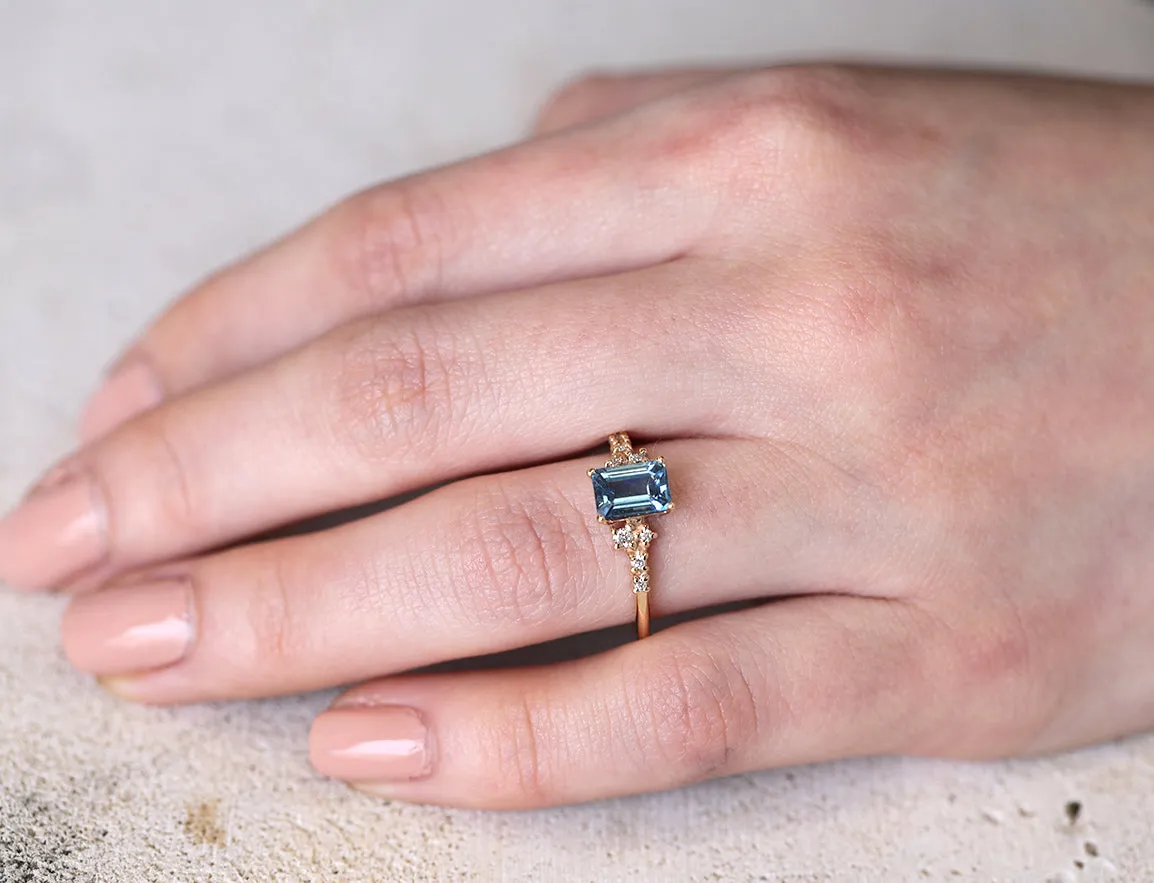 Elise II | blue sapphire & diamonds