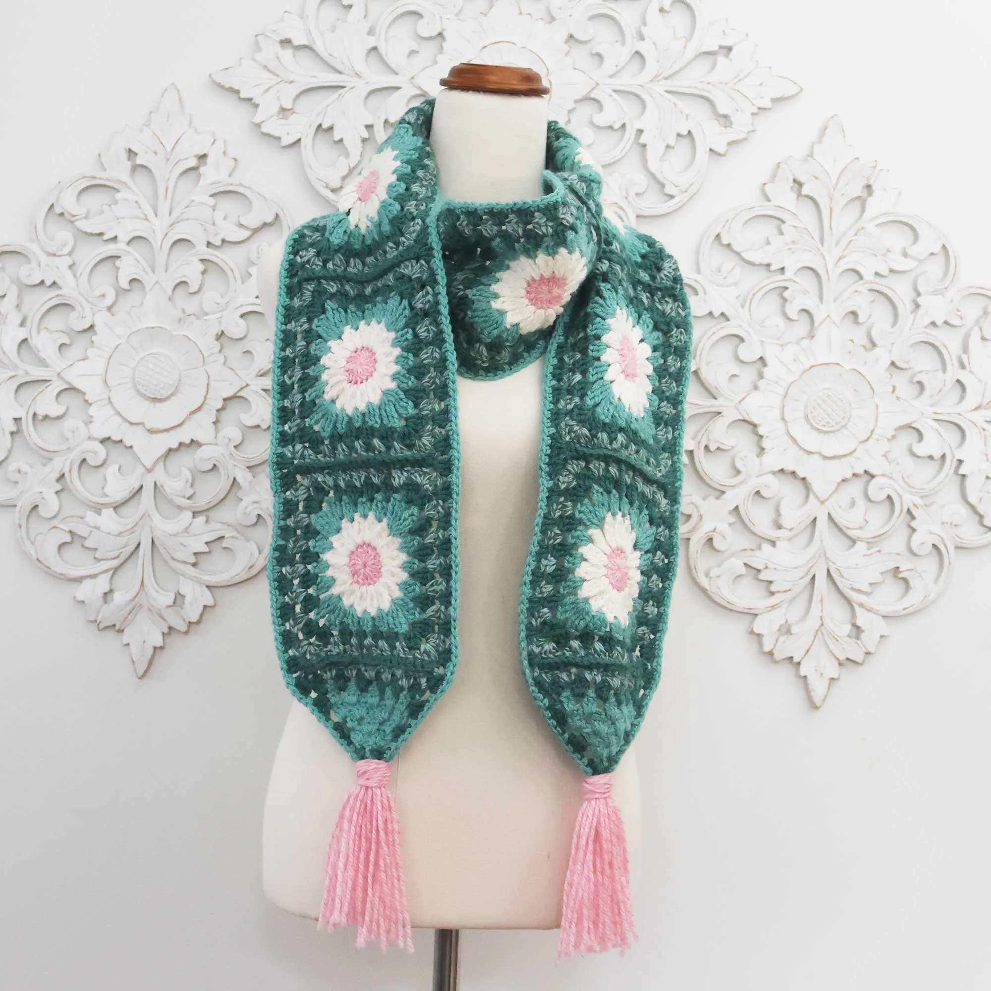 Flower Granny Square Scarf Crochet Pattern