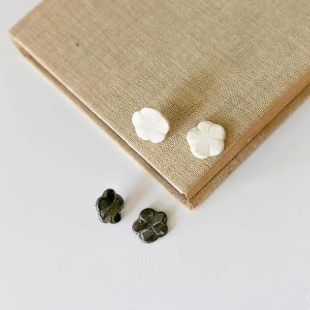 Flower Studs in White